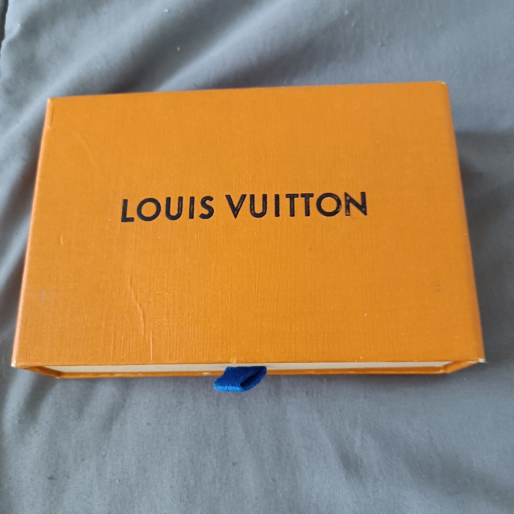 LOUIS VUITTON LOUISE HOOP EARRINGS